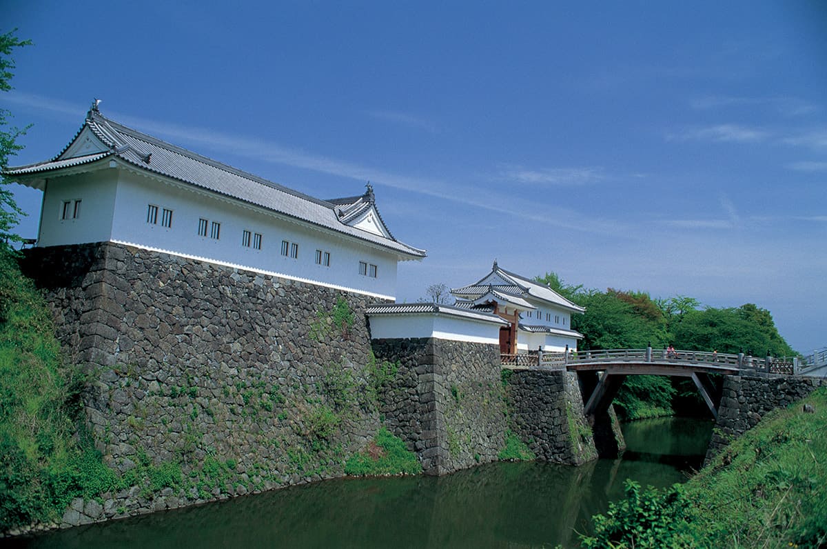 二ノ丸東大手門（復元）