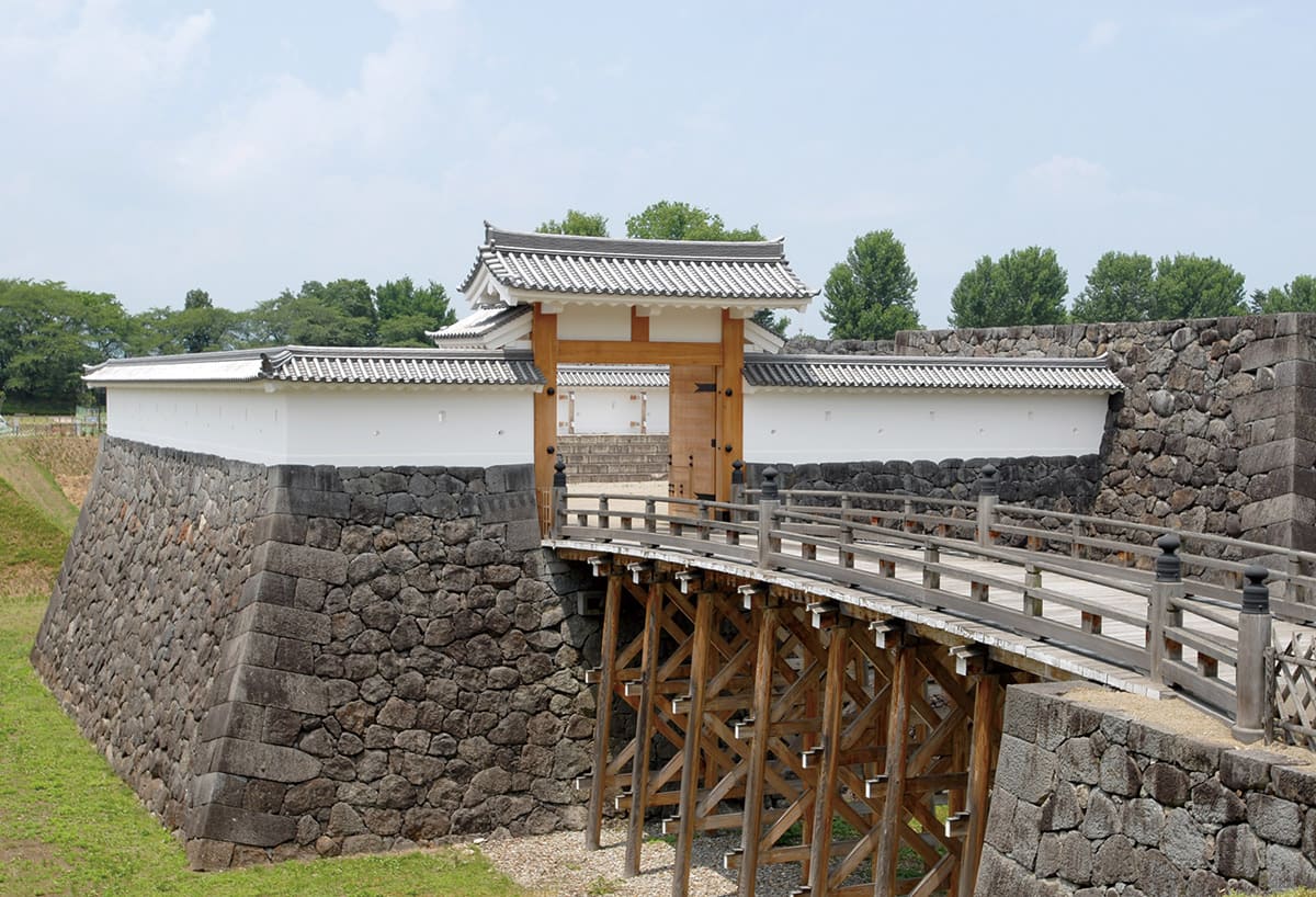 本丸一文字門（霞城公園）